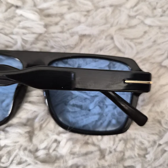 Black Square Flat Top Sunglasses with Blue Tint Lenses - Picture 6 of 11